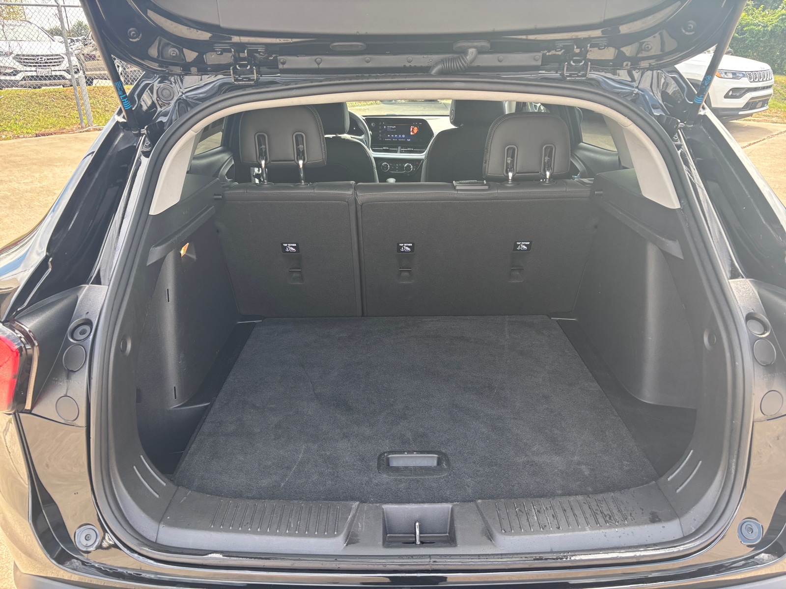 Thumbnail: 2025 Chevrolet Trax - 6