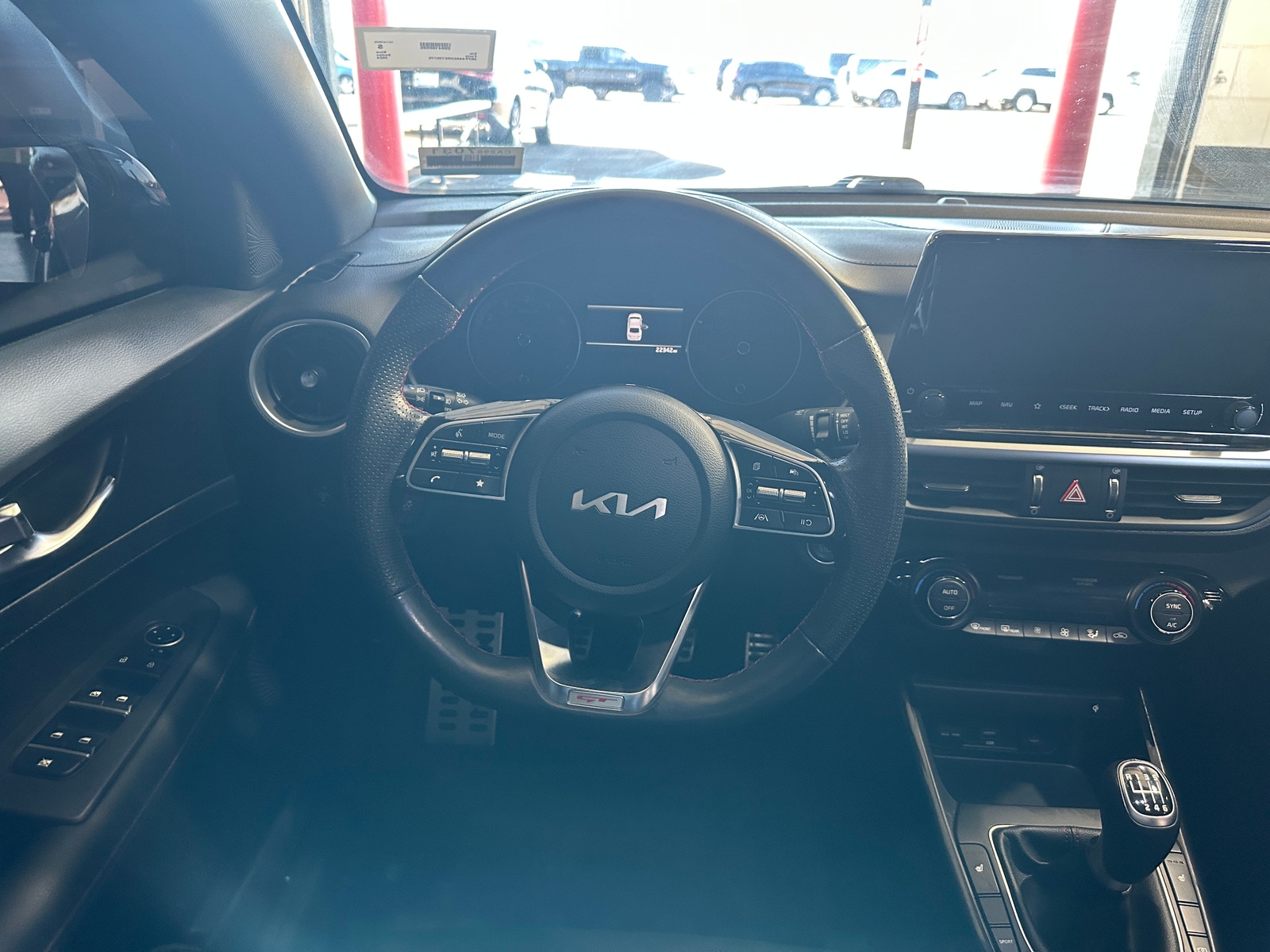 Thumbnail: 2024 Kia Forte - 4