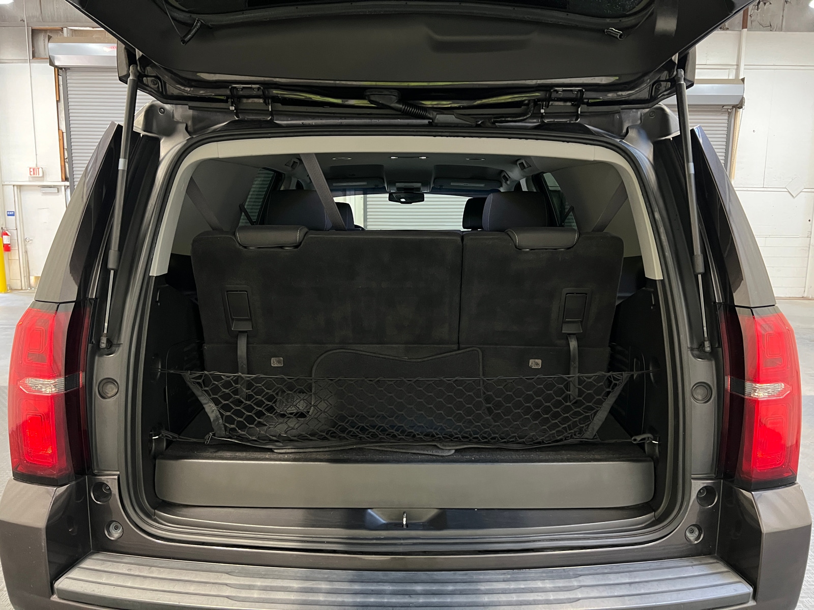 Thumbnail: 2017 Chevrolet Tahoe - 7