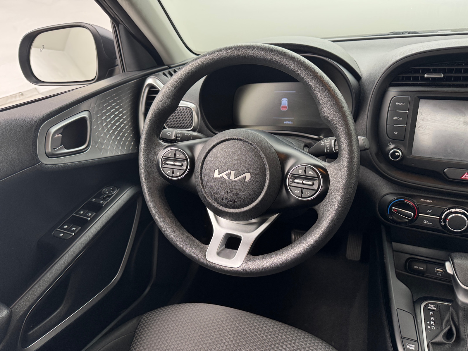 Thumbnail: 2023 Kia Soul - 5