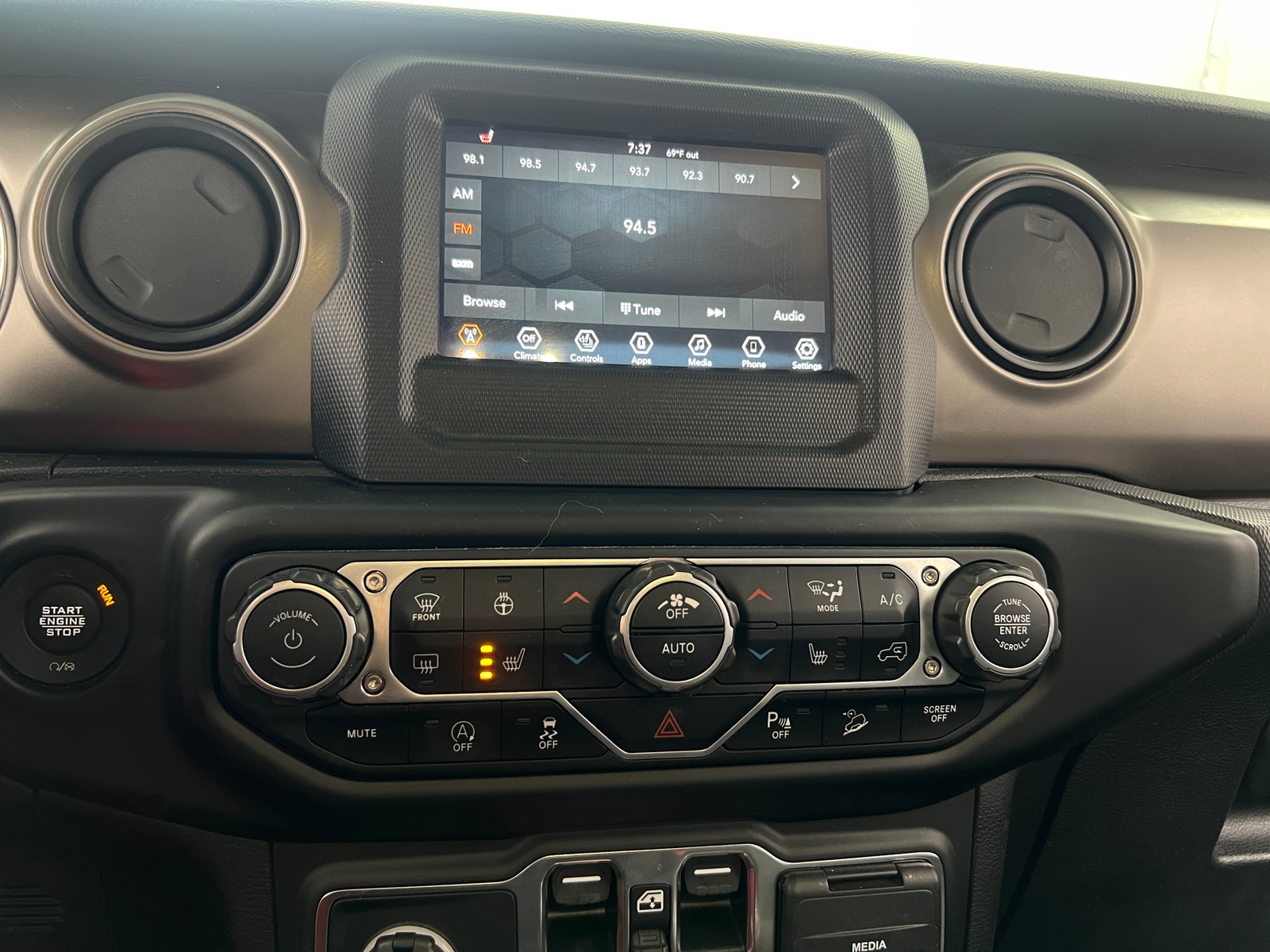 Thumbnail: 2020 Jeep Wrangler - 4