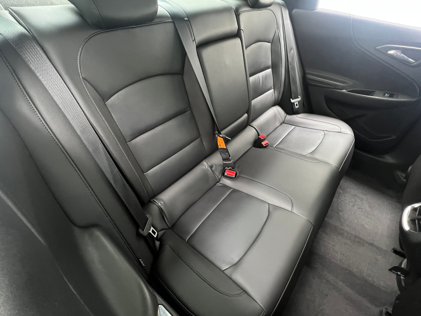 Thumbnail: 2017 Chevrolet Malibu - 6