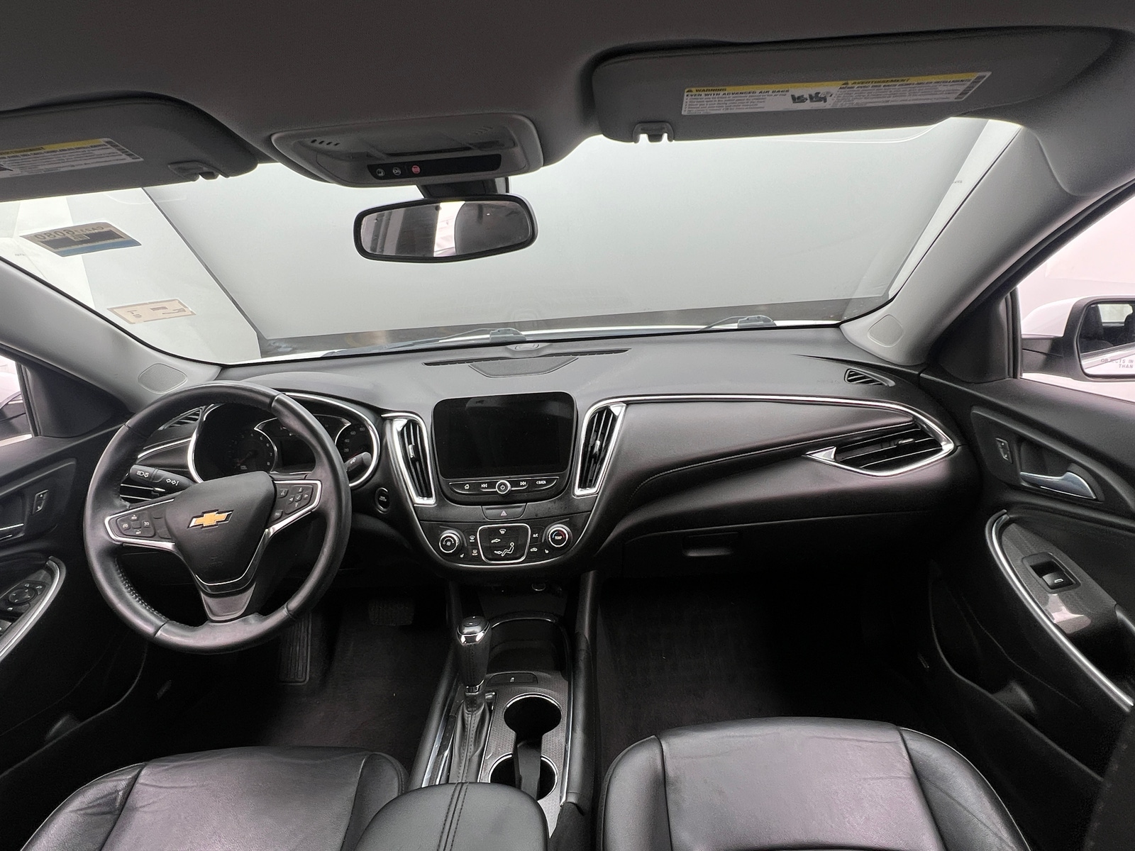 Thumbnail: 2017 Chevrolet Malibu - 3