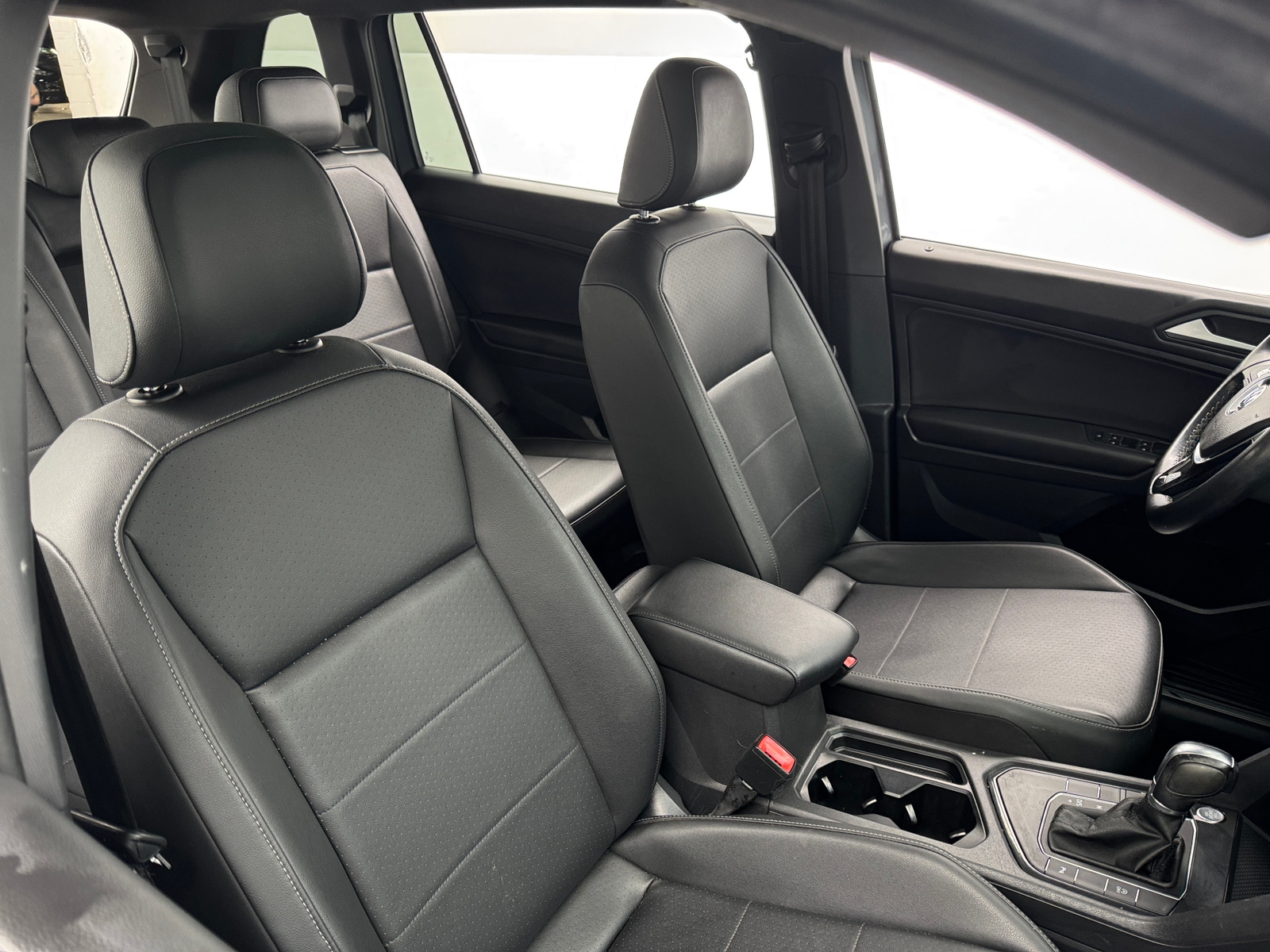 Thumbnail: 2019 Volkswagen Tiguan - 2