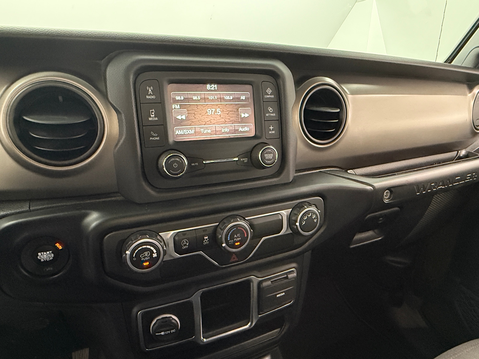 Thumbnail: 2020 Jeep Wrangler - 4