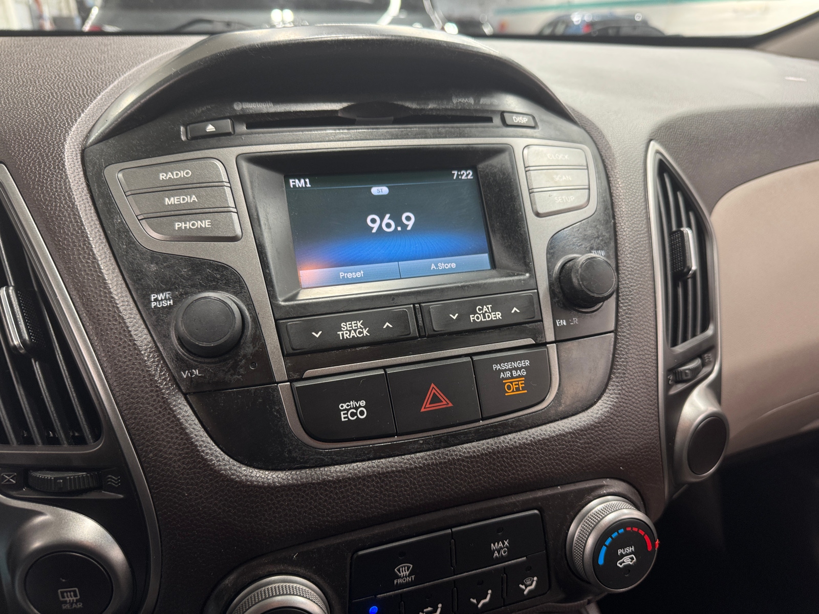 Thumbnail: 2014 Hyundai Tucson - 4