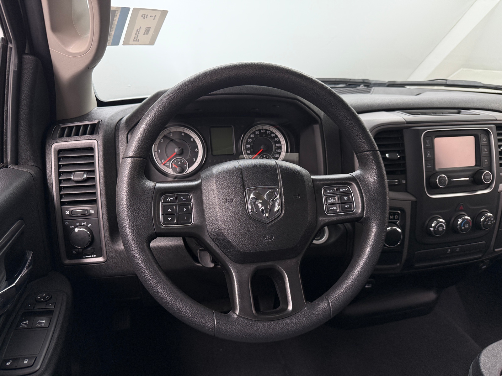 Thumbnail: 2022 RAM 1500 Classic - 5