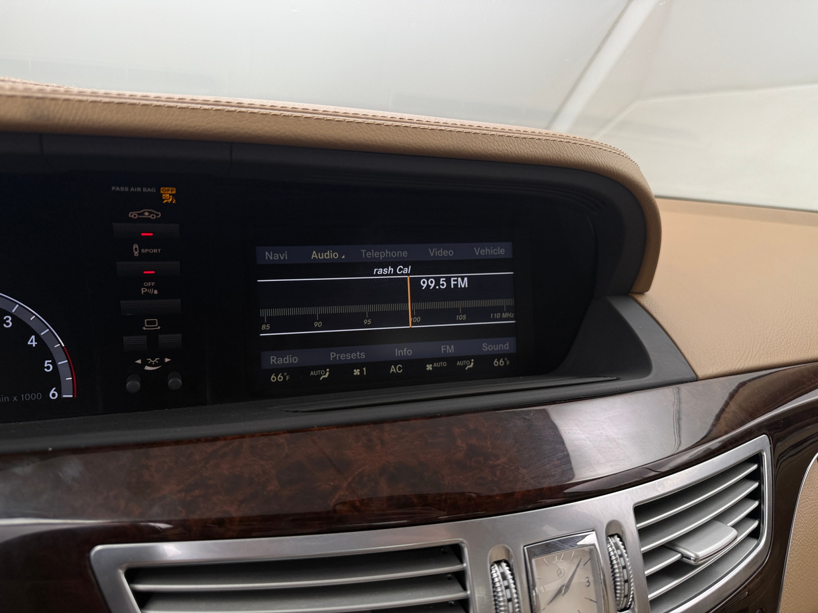 Thumbnail: 2013 Mercedes-Benz S-Class - 3