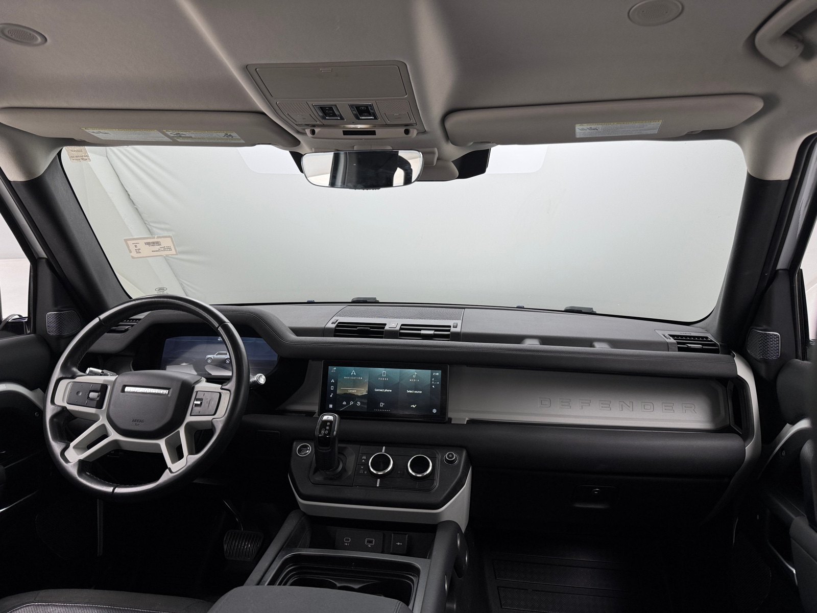 Thumbnail: 2020 Land Rover Defender - 2
