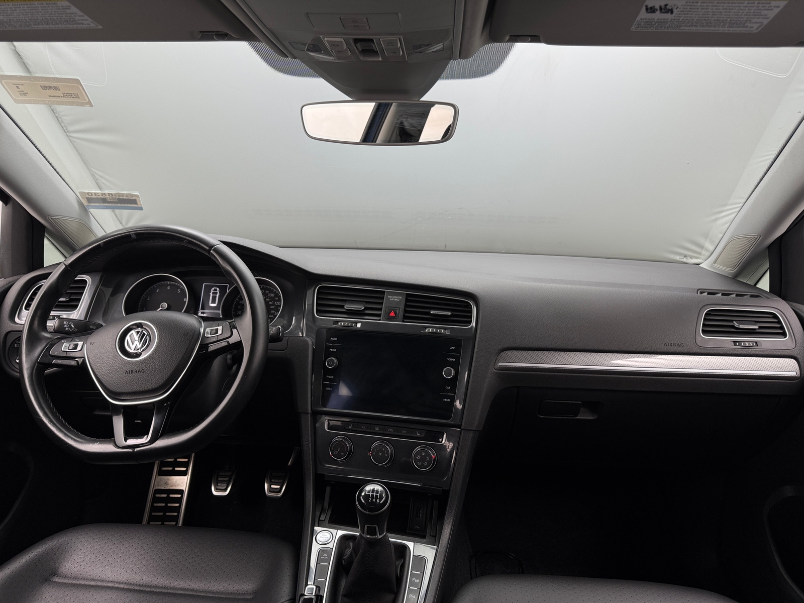 Thumbnail: 2019 Volkswagen Golf - 2