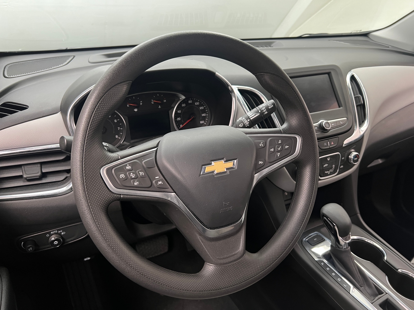 Thumbnail: 2023 Chevrolet Equinox - 5