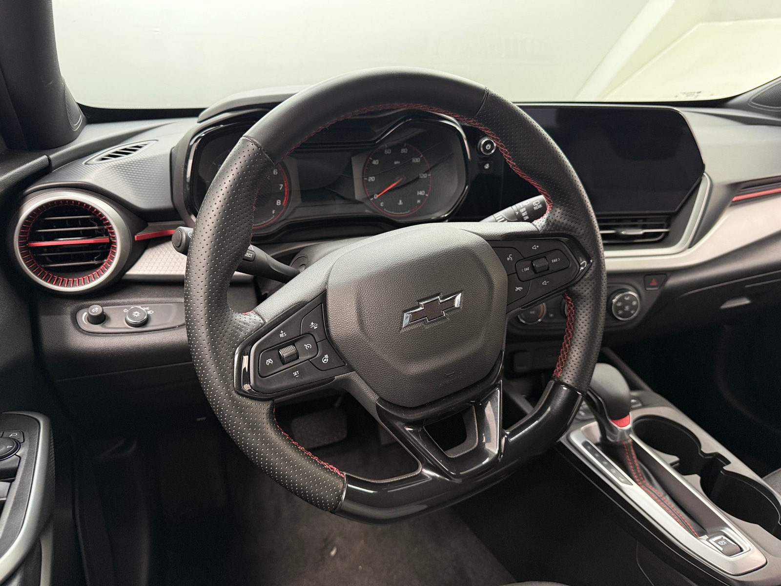 Thumbnail: 2024 Chevrolet Trax - 5