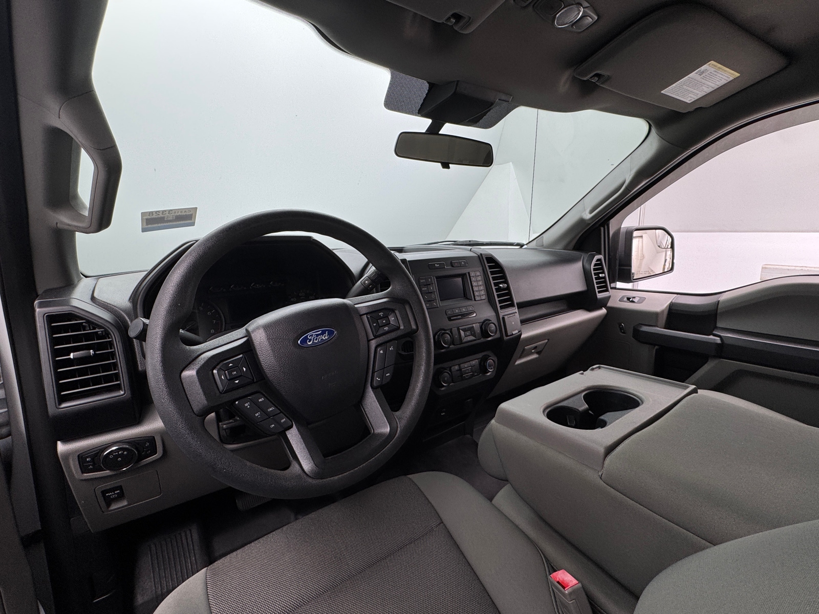 Thumbnail: 2019 Ford Econoline - 3