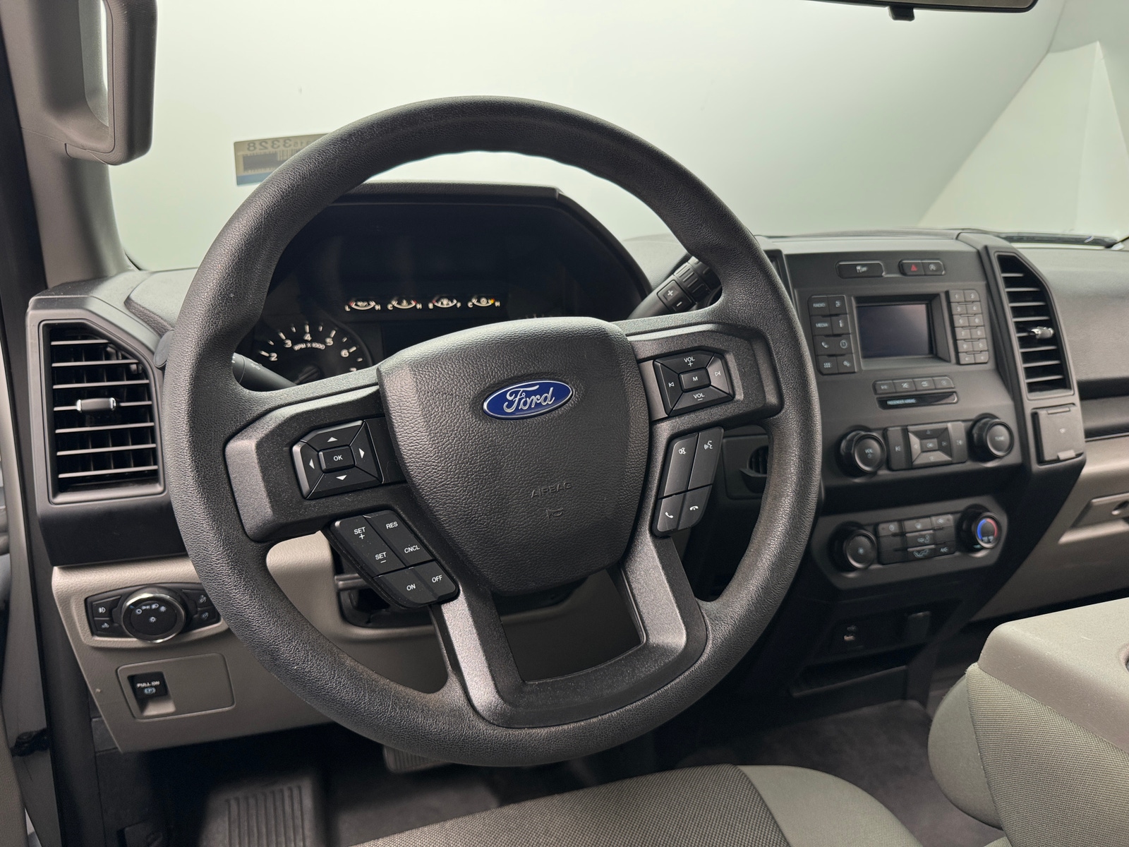Thumbnail: 2019 Ford Econoline - 5