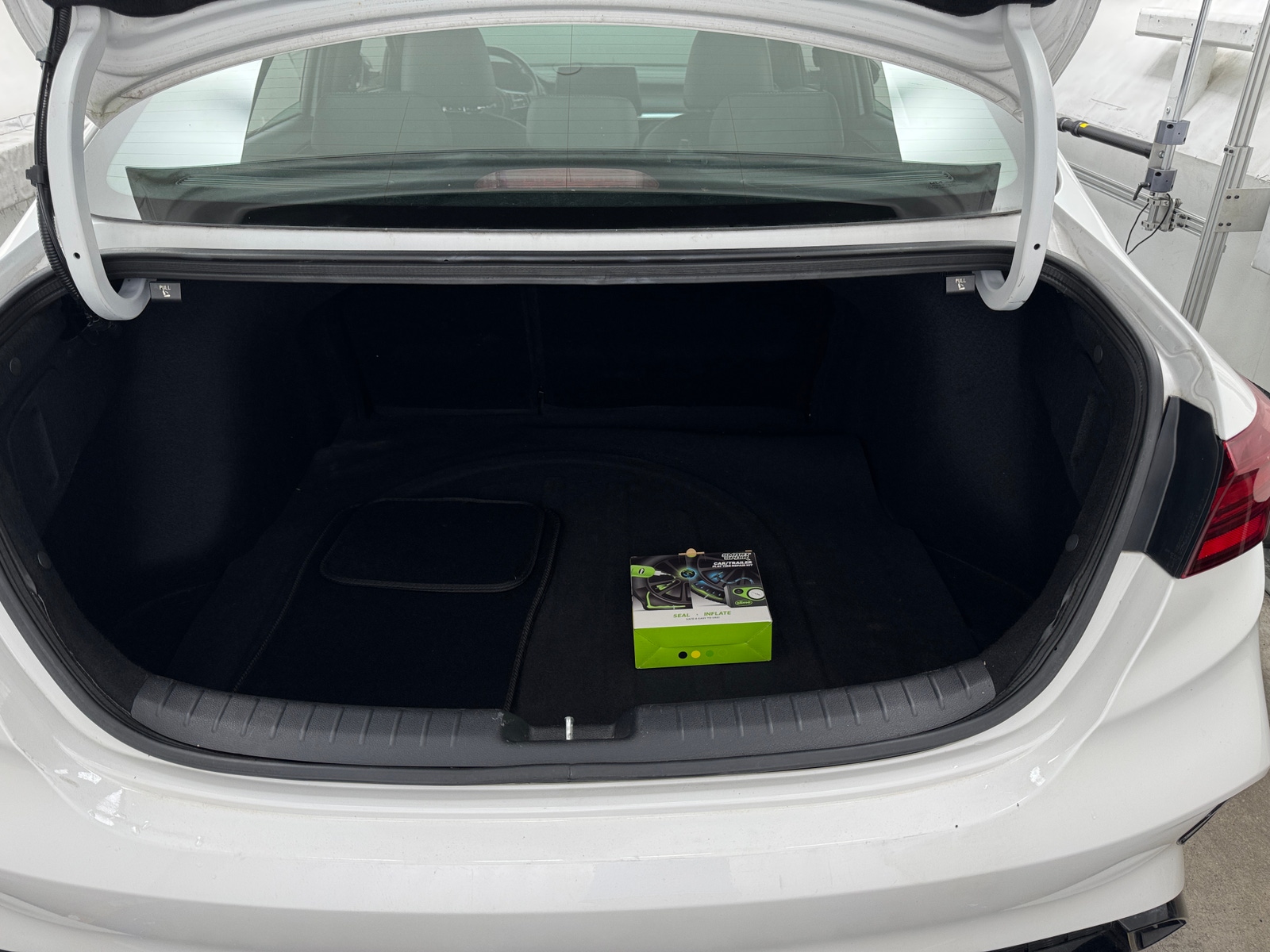 Thumbnail: 2023 Kia Forte - 6