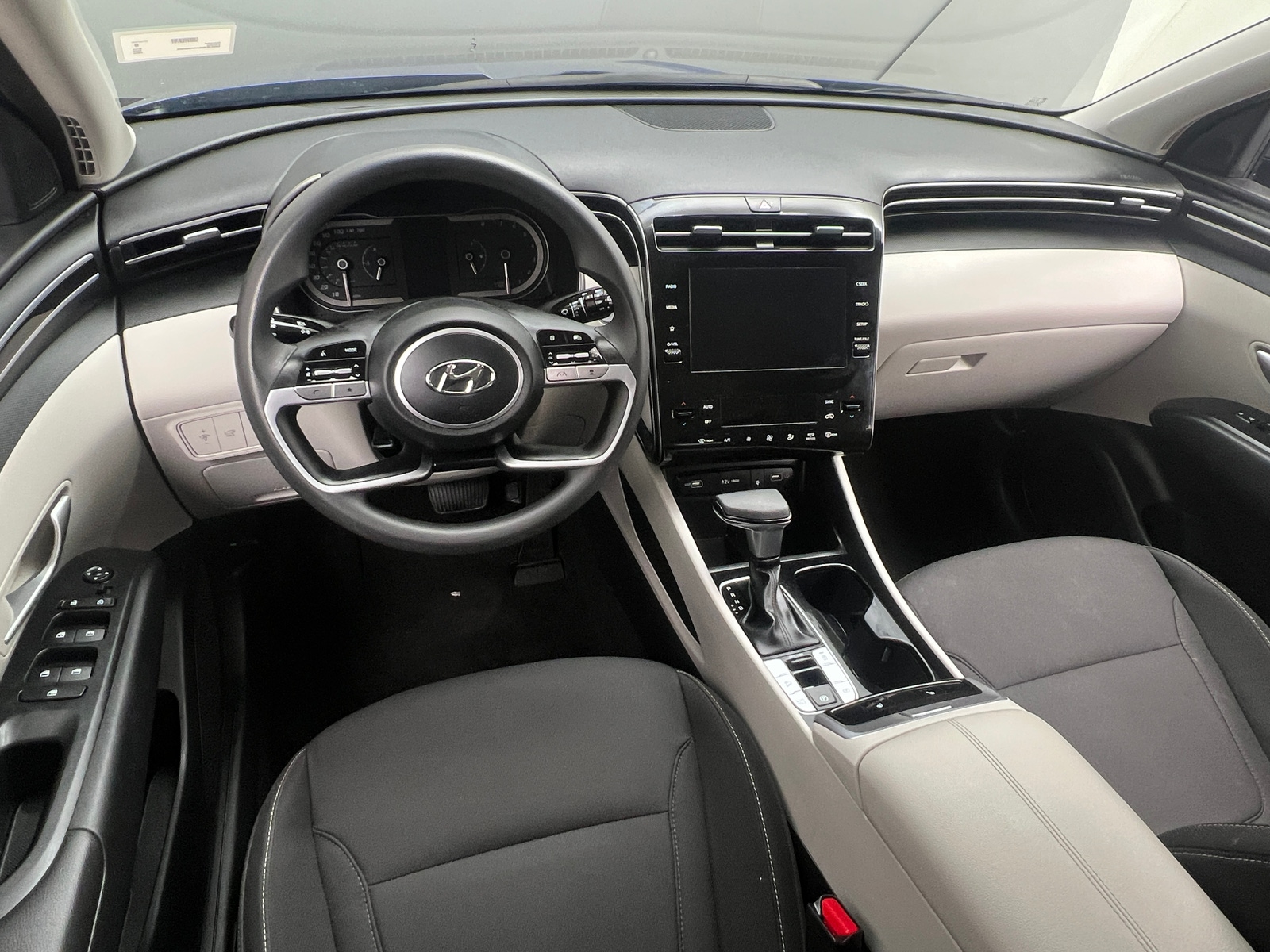 Thumbnail: 2024 Hyundai Tucson - 3
