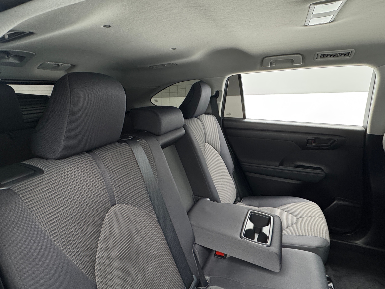 Thumbnail: 2021 Toyota Highlander - 6