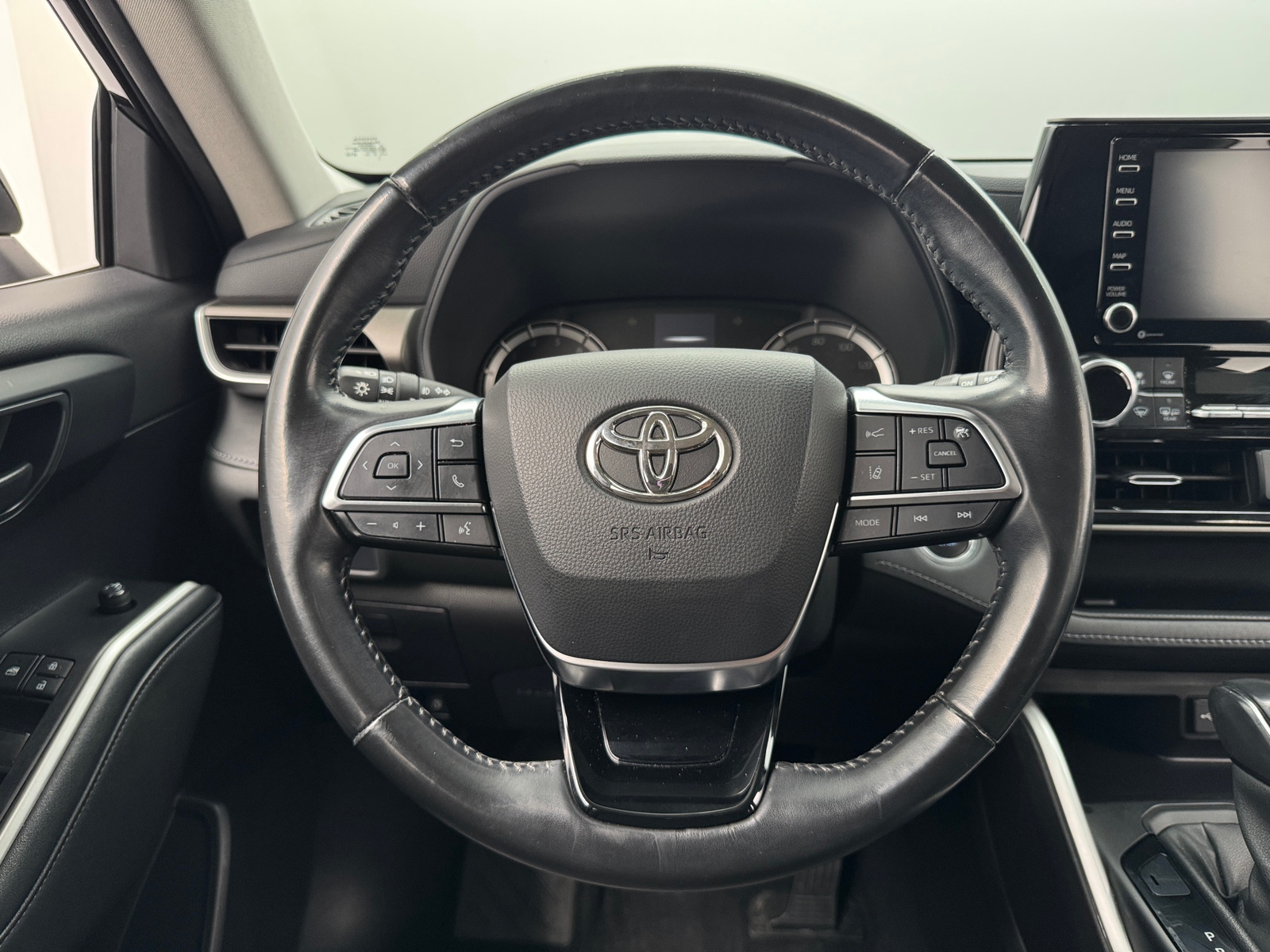 Thumbnail: 2021 Toyota Highlander - 5