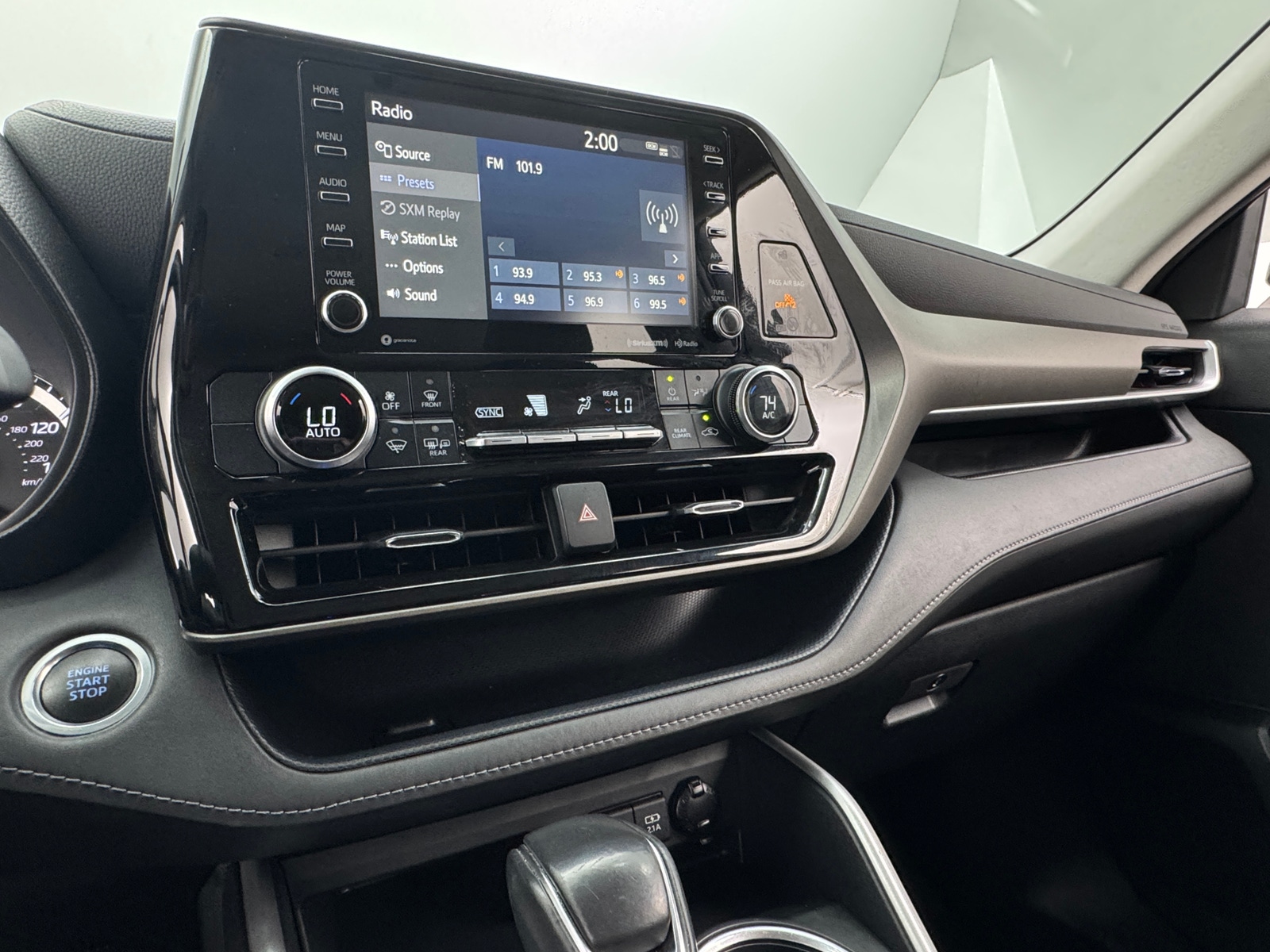 Thumbnail: 2021 Toyota Highlander - 4