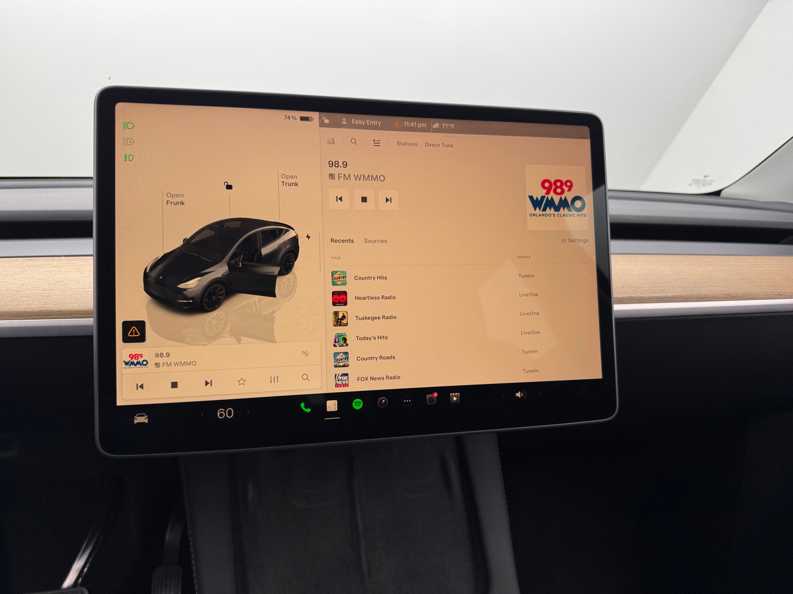 Thumbnail: 2023 Tesla Model Y - 3