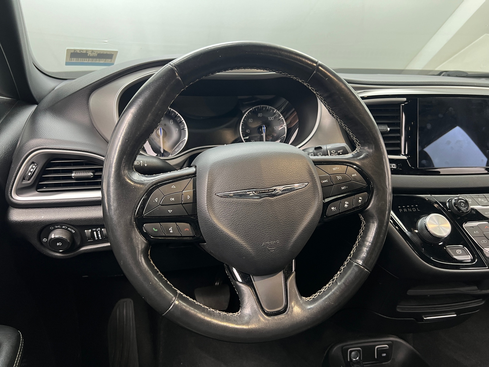 Thumbnail: 2020 Chrysler Pacifica - 4