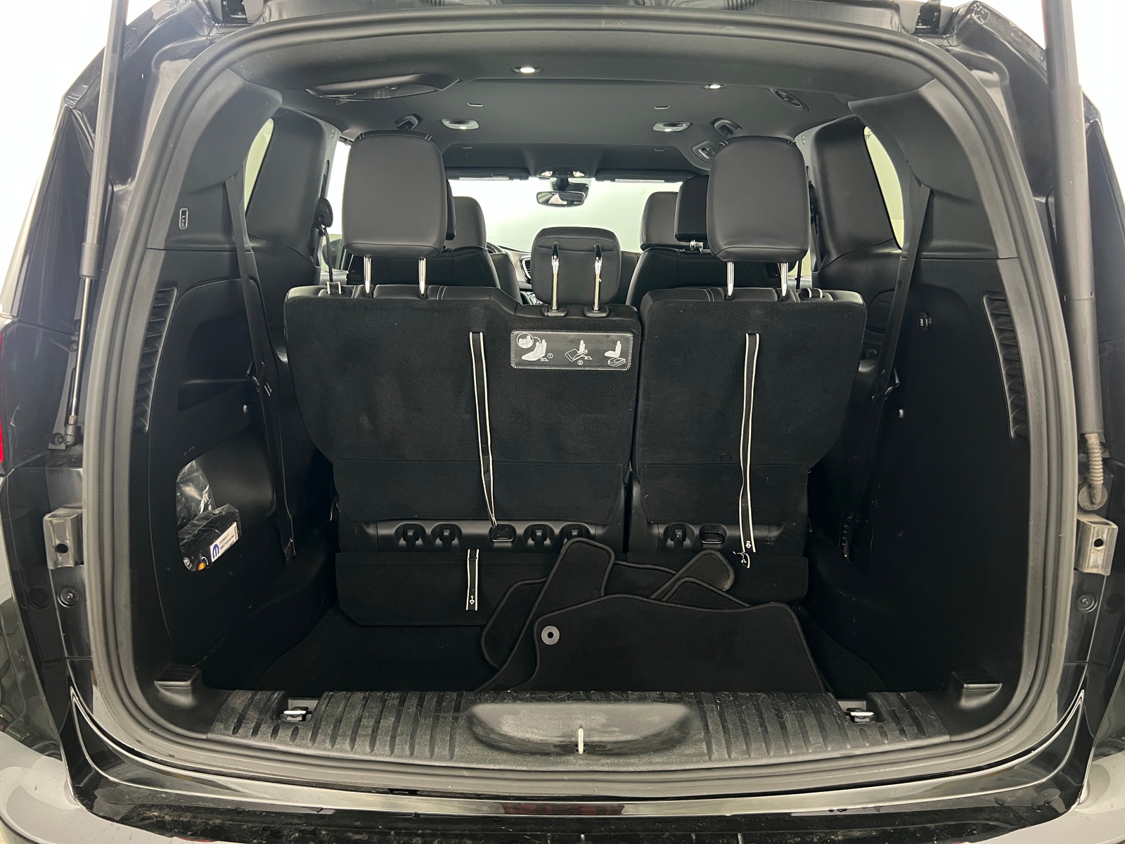 Thumbnail: 2020 Chrysler Pacifica - 6