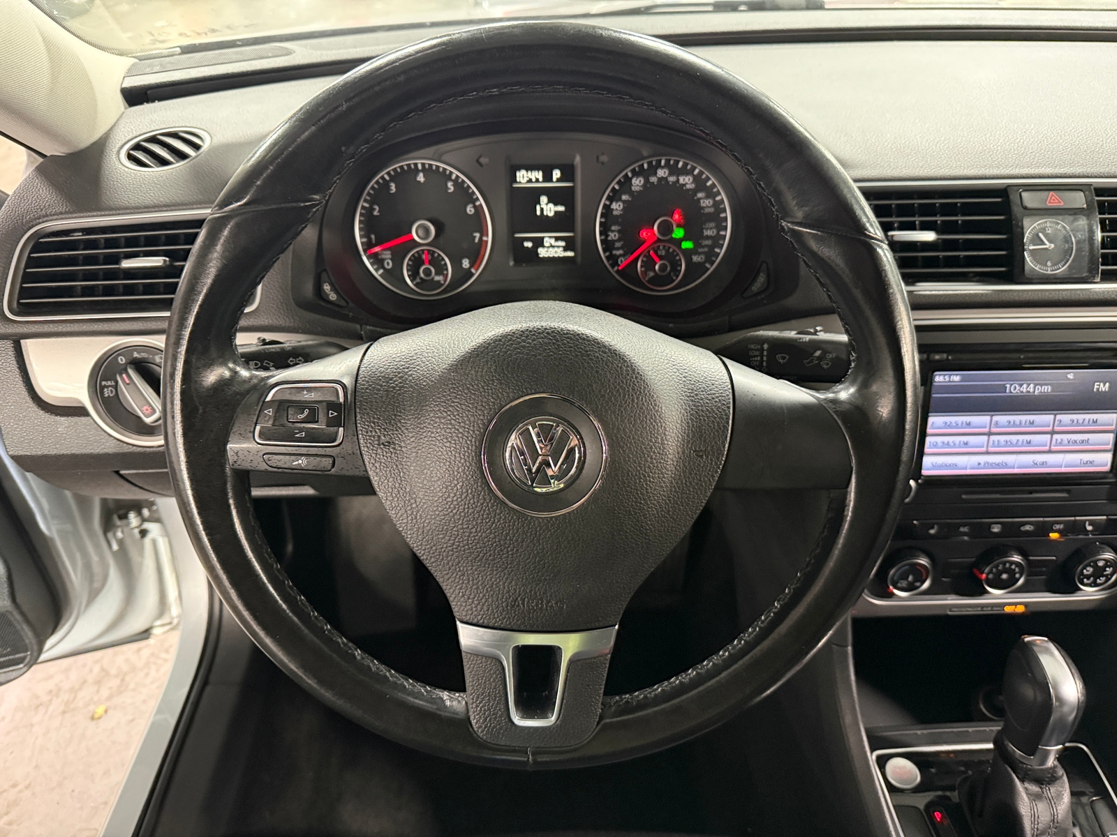 Thumbnail: 2015 Volkswagen Passat - 4