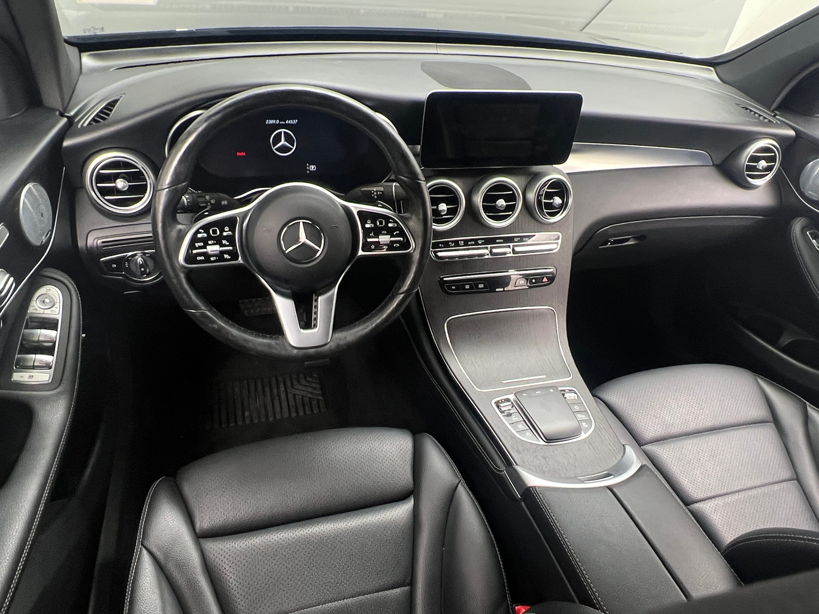 Thumbnail: 2021 Mercedes-Benz GLC - 2