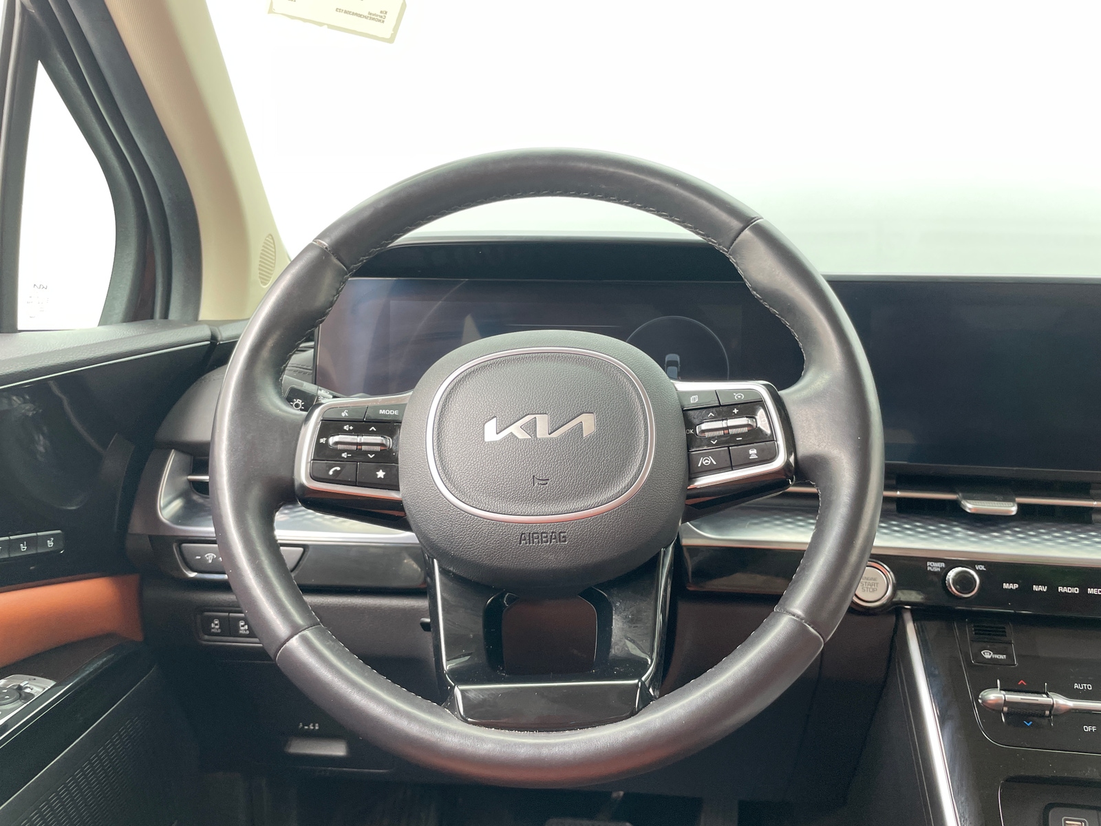 Thumbnail: 2024 Kia Carnival - 4