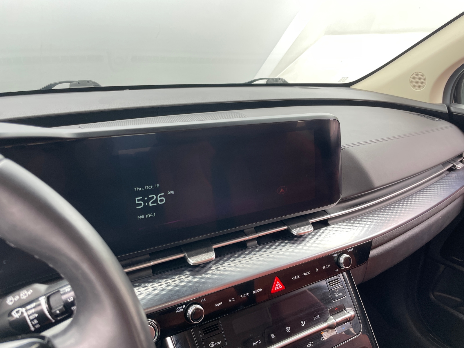 Thumbnail: 2024 Kia Carnival - 3