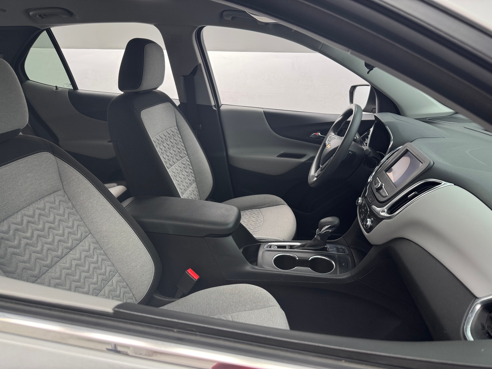 Thumbnail: 2022 Chevrolet Equinox - 2