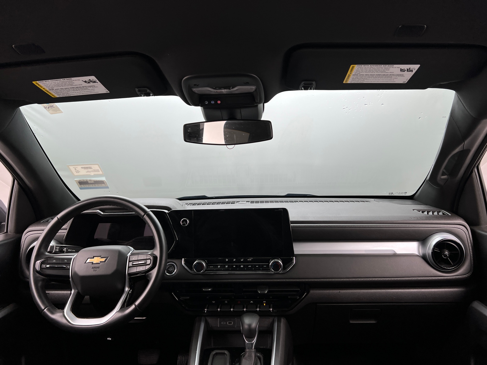 Thumbnail: 2023 Chevrolet Colorado - 3