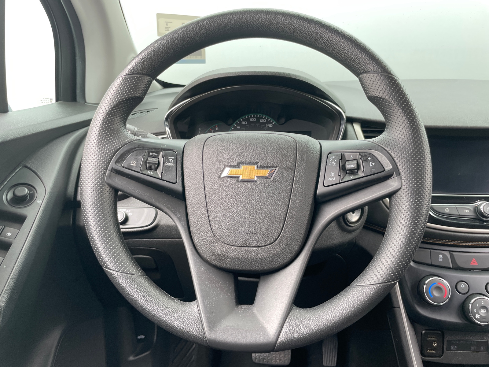 Thumbnail: 2020 Chevrolet Trax - 5