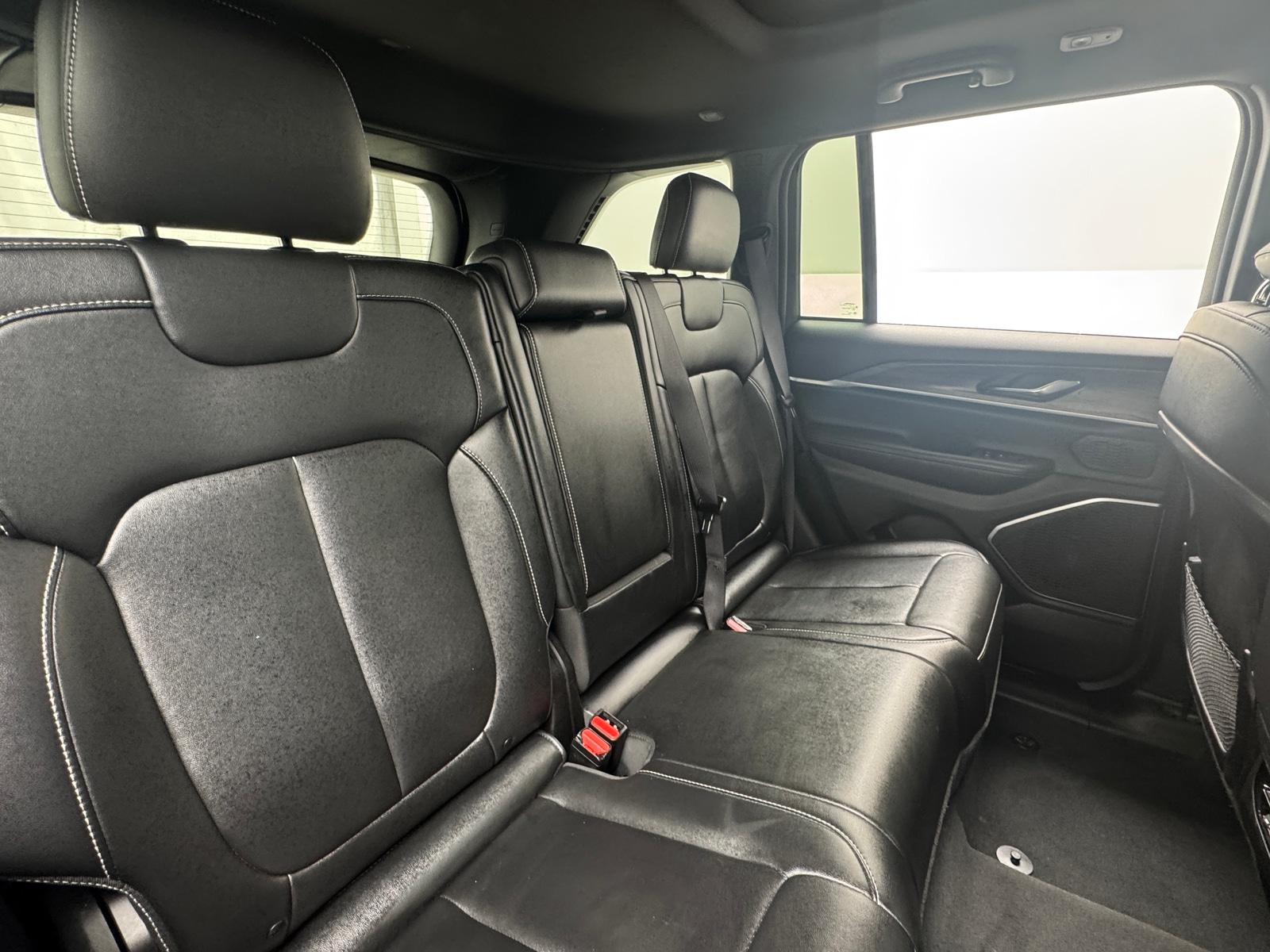 Thumbnail: 2024 Jeep Grand Cherokee - 5