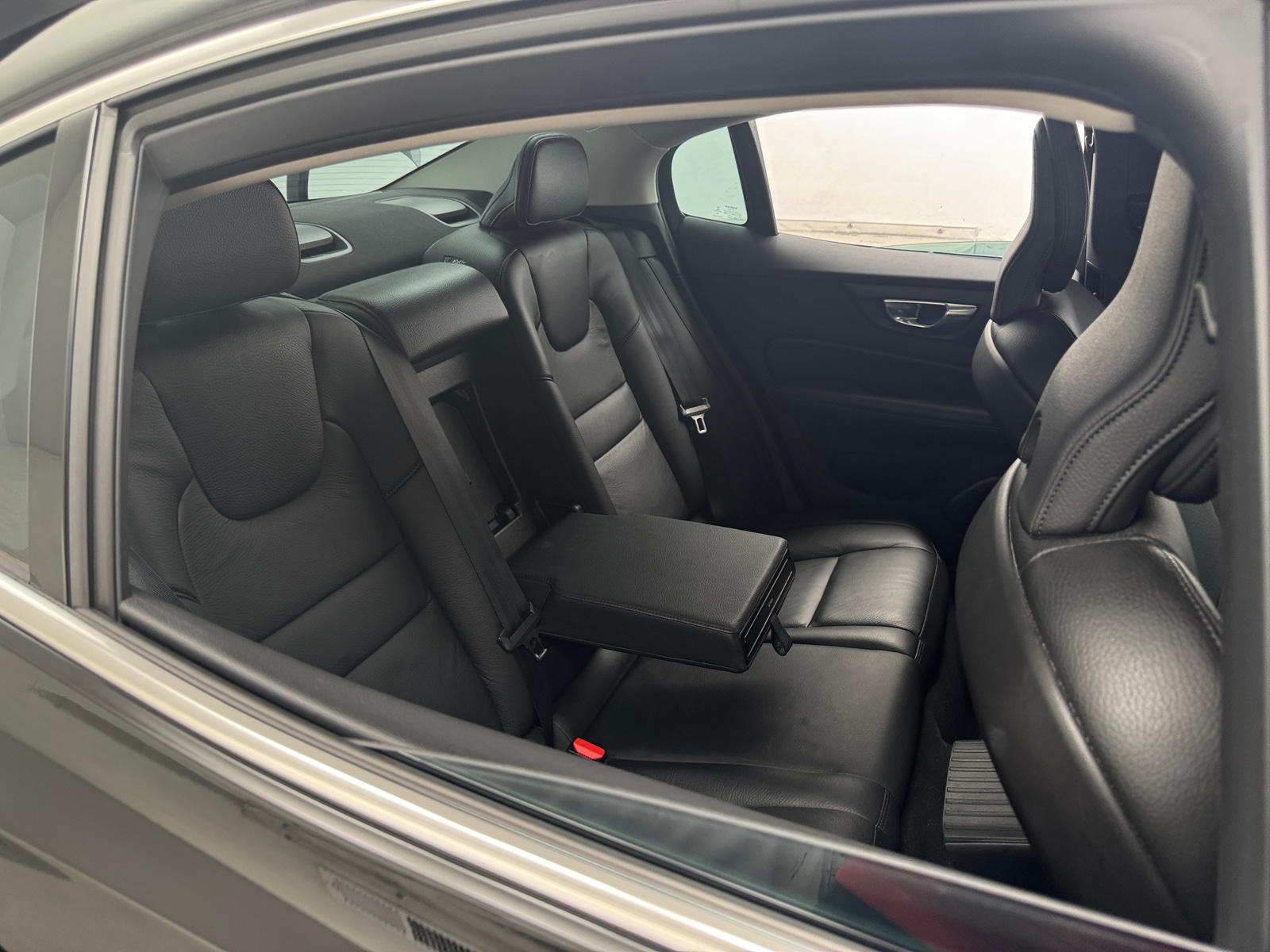Thumbnail: 2022 Volvo S60 - 5