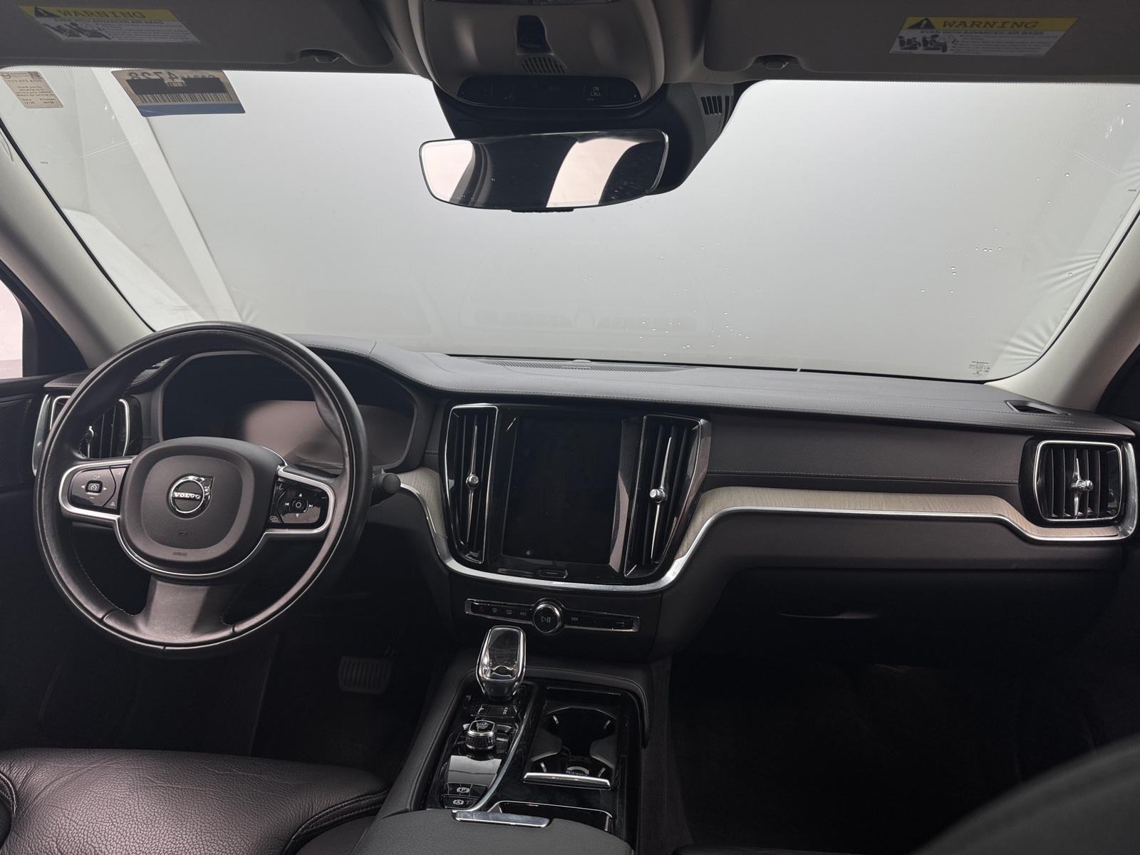 Thumbnail: 2022 Volvo S60 - 2