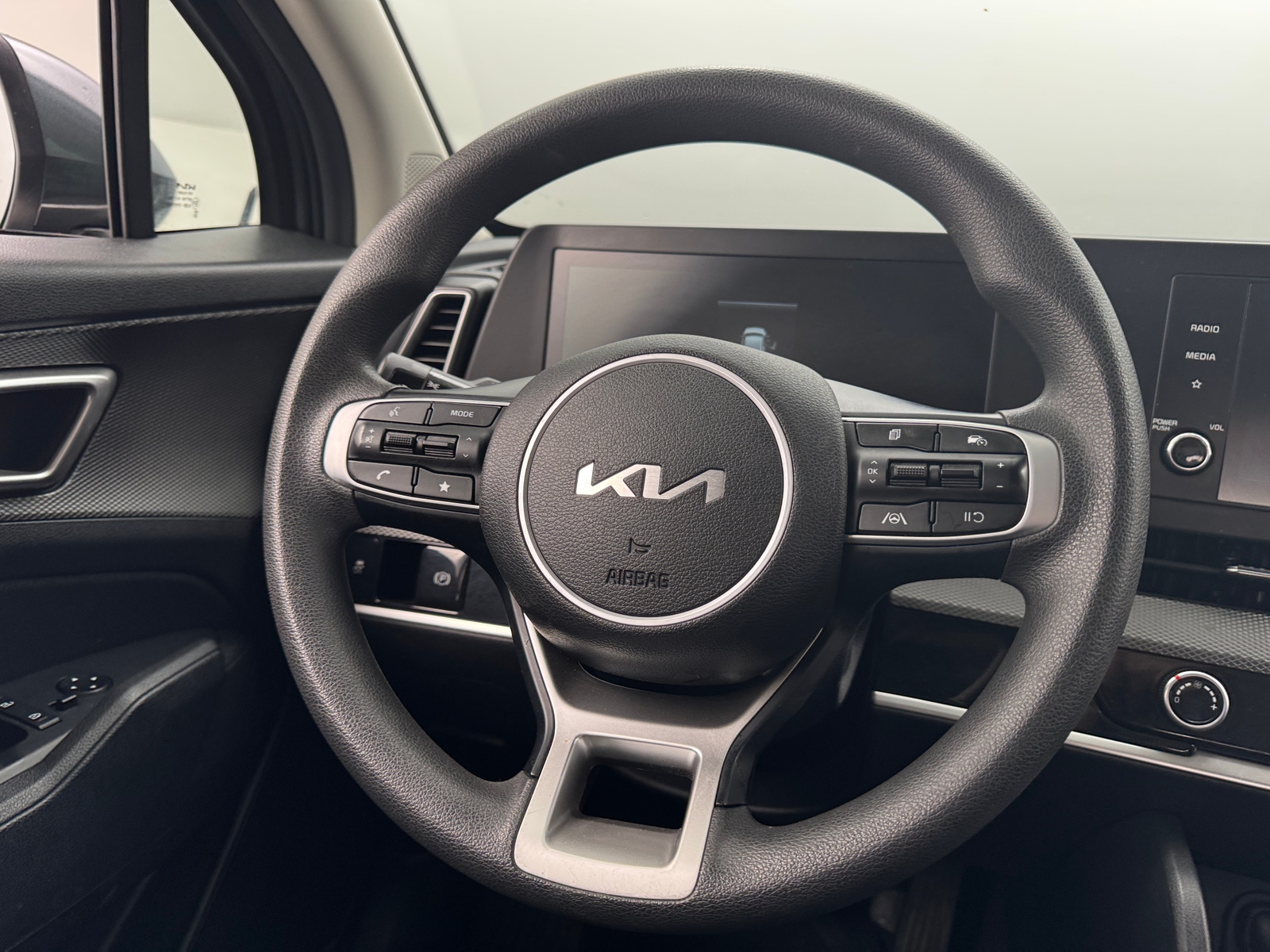 Thumbnail: 2024 Kia Sportage - 5