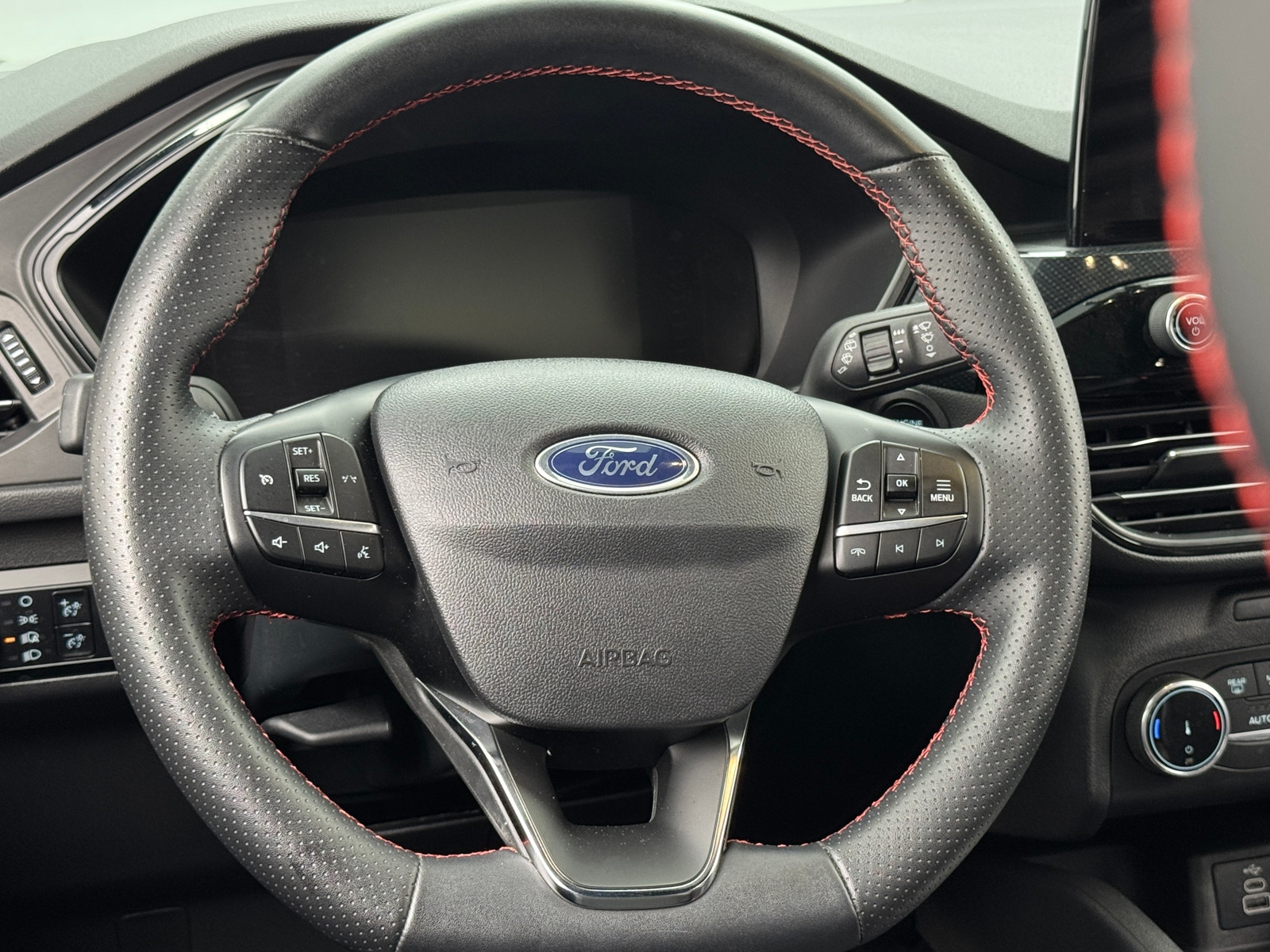 Thumbnail: 2024 Ford Escape - 4