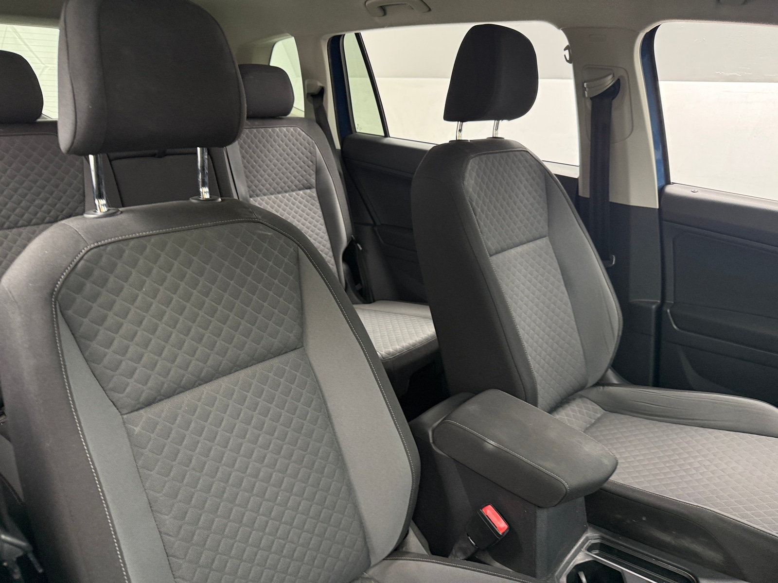 Thumbnail: 2018 Volkswagen Tiguan - 2