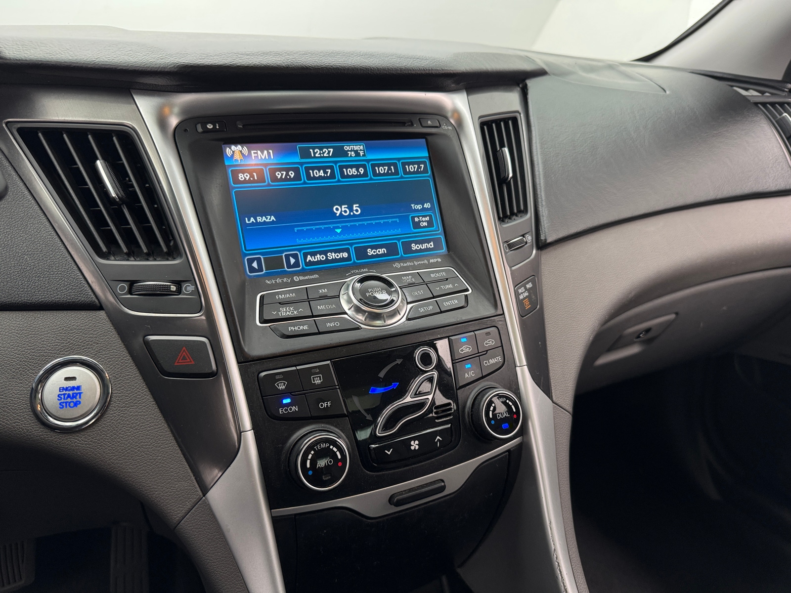 Thumbnail: 2013 Hyundai Sonata - 3