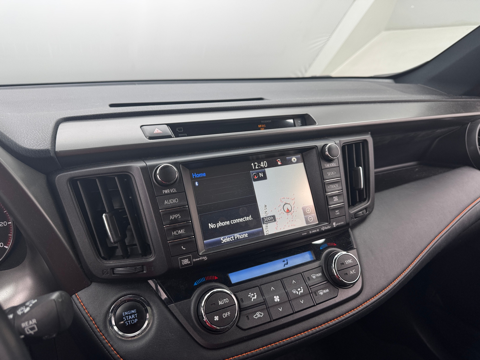 Thumbnail: 2016 Toyota RAV4 - 3