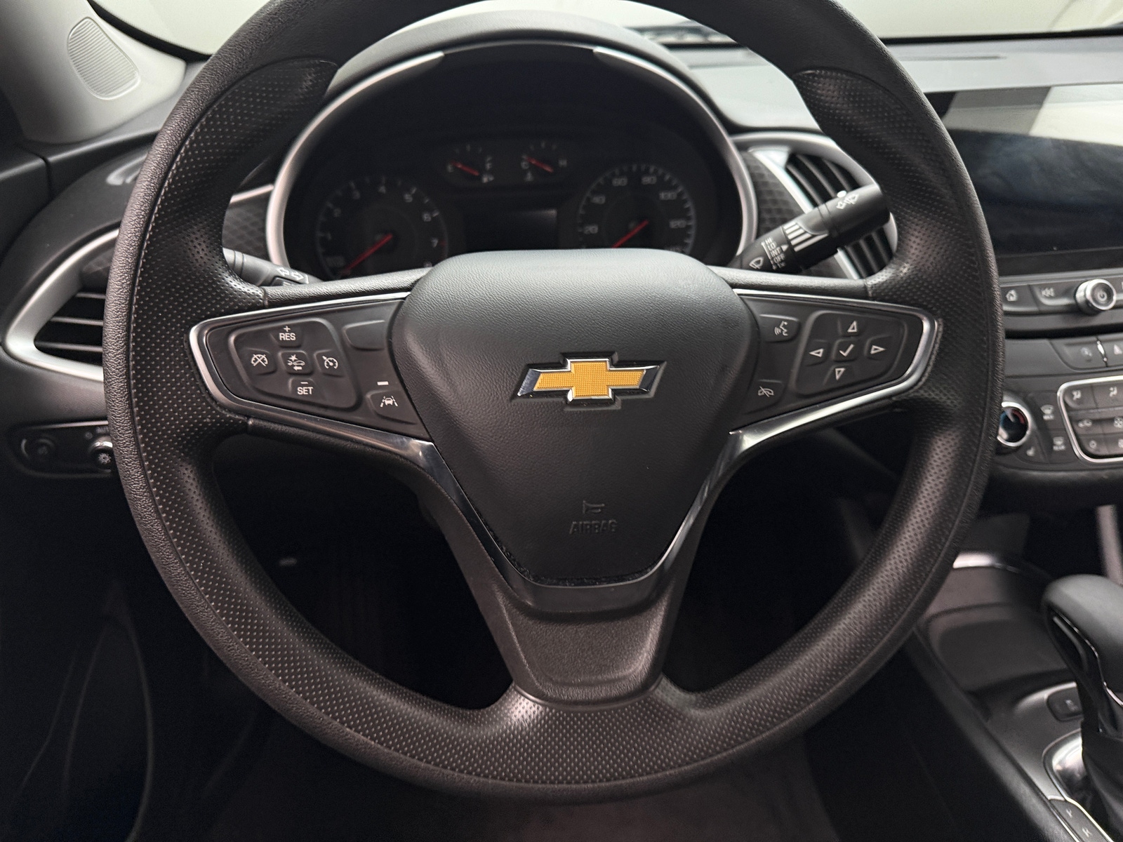 Thumbnail: 2024 Chevrolet Malibu - 5