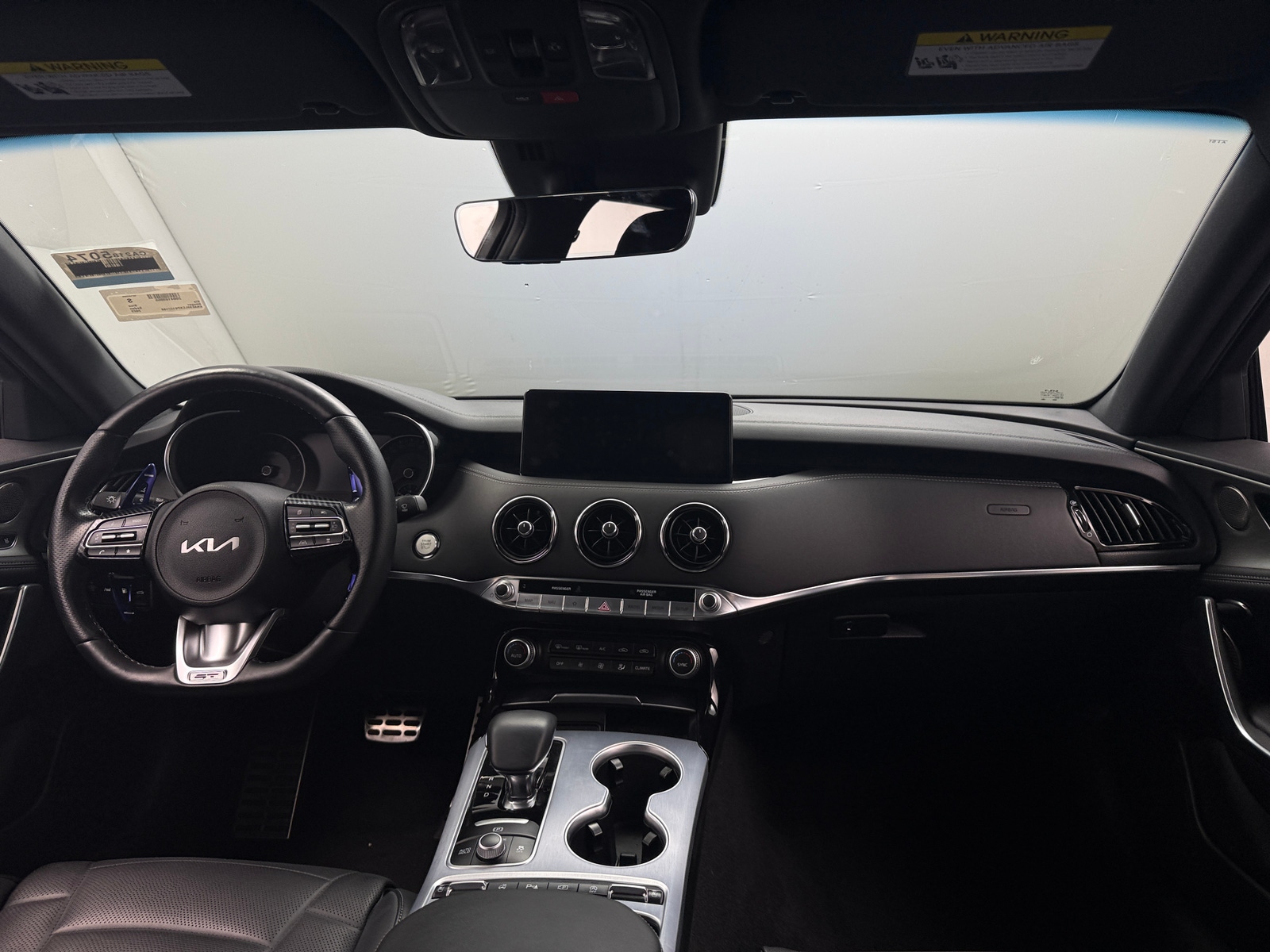Thumbnail: 2023 Kia Stinger - 2