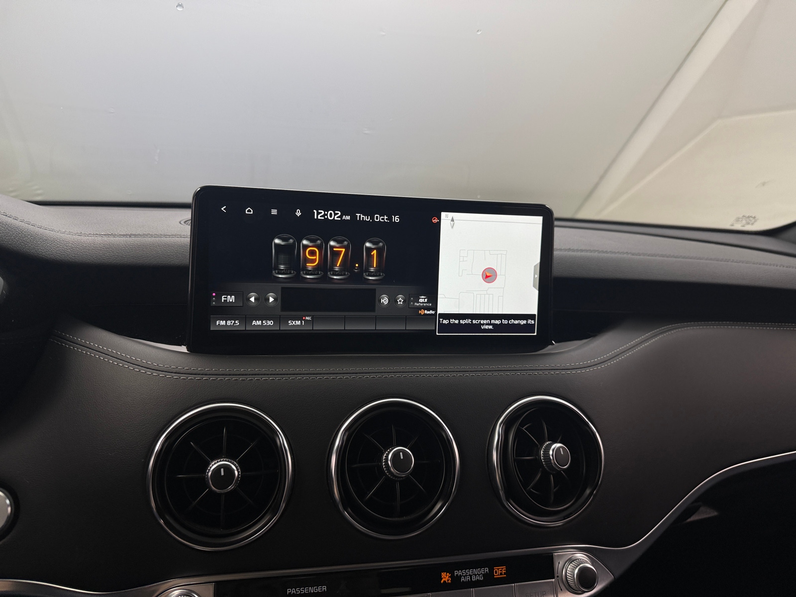 Thumbnail: 2023 Kia Stinger - 3