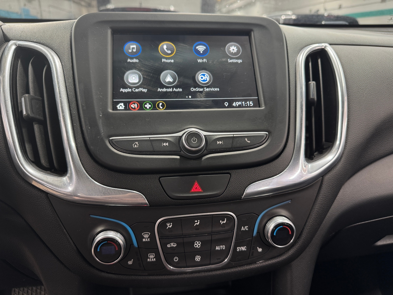Thumbnail: 2019 Chevrolet Equinox - 4