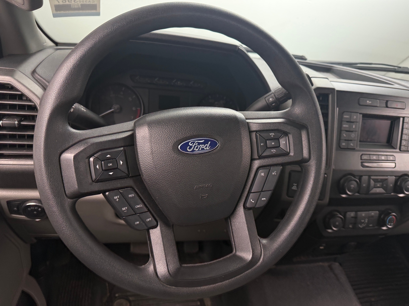 Thumbnail: 2022 Ford Econoline - 4