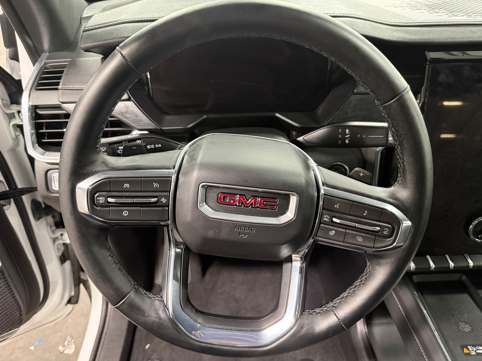 Thumbnail: 2025 GMC Acadia - 5