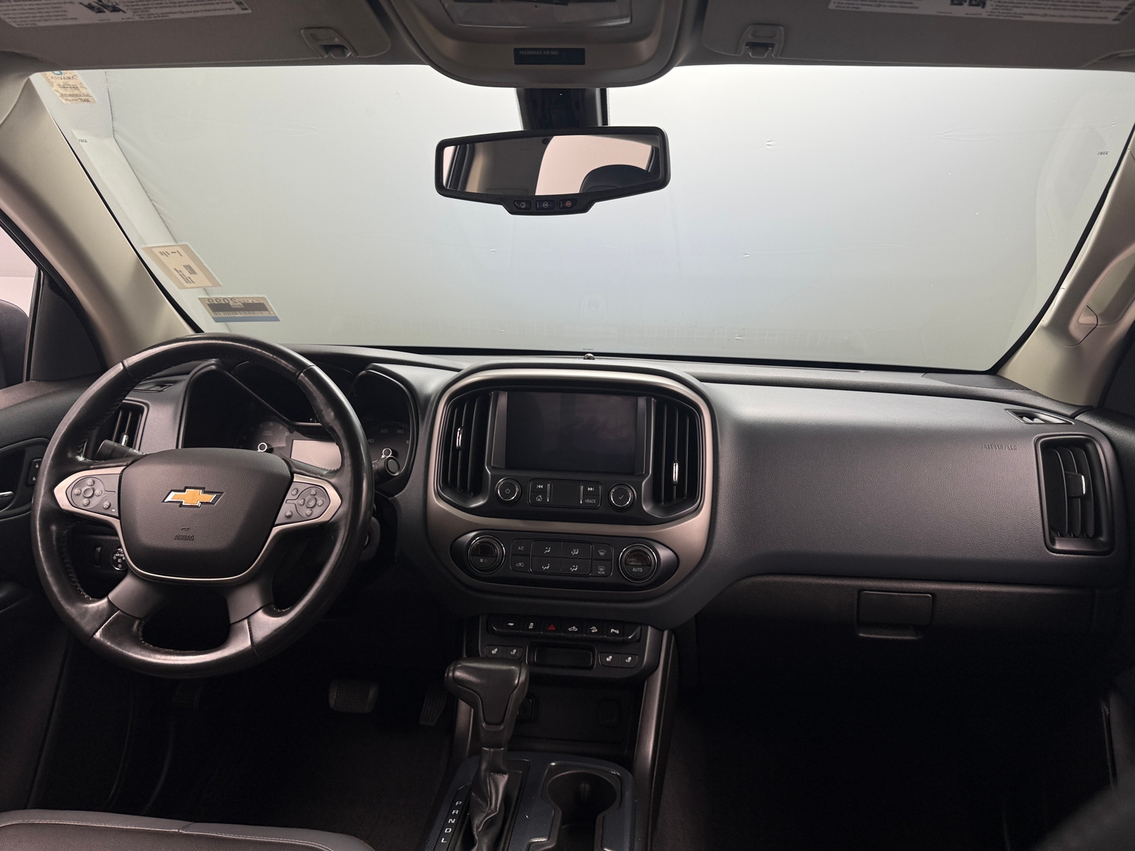 Thumbnail: 2019 Chevrolet Colorado - 3