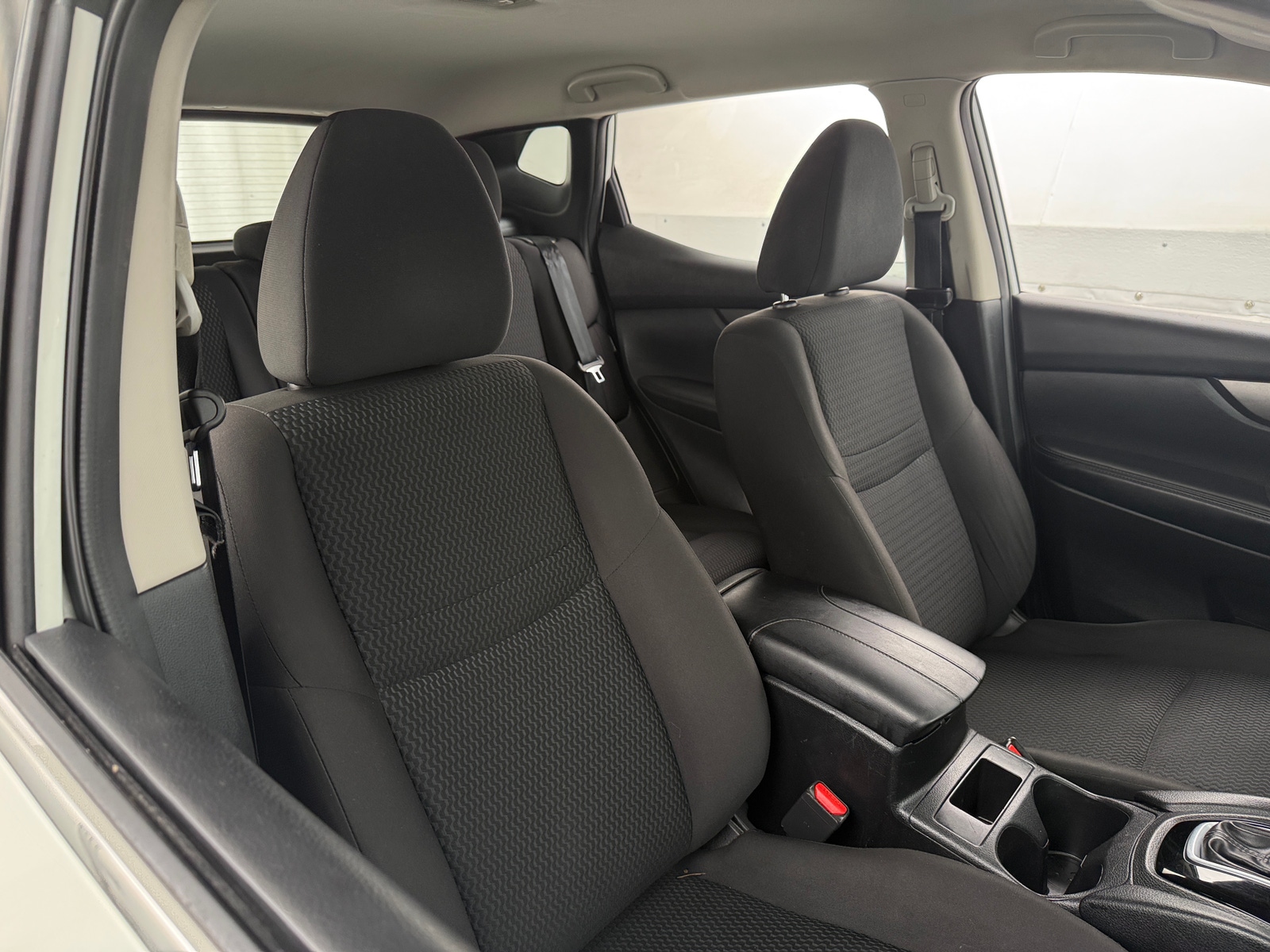 Thumbnail: 2021 Nissan Rogue Sport - 2