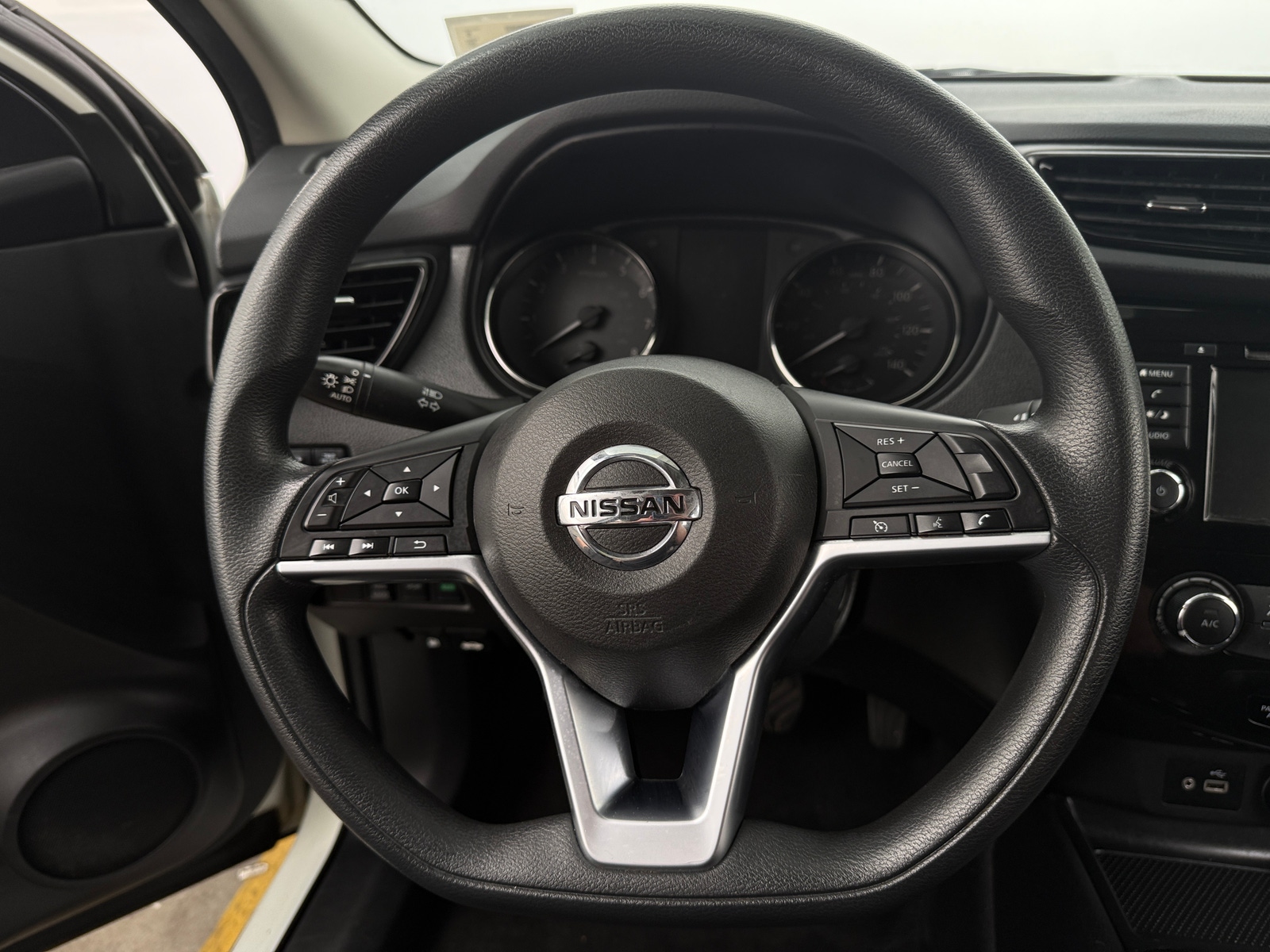 Thumbnail: 2021 Nissan Rogue Sport - 5
